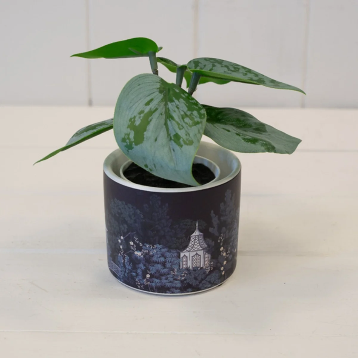 Small Rustic Purple Pagoda Pot Plant pot - Purple – image 3