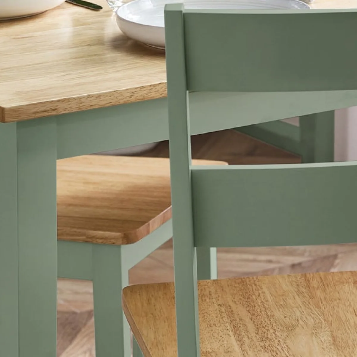 Linwood Rectangle Dining Table with 2 Dining Chairs and Bench – image 2