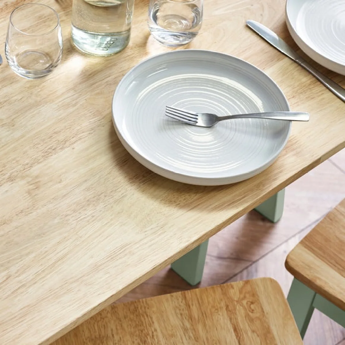 Linwood Rectangle Dining Table with 2 Dining Chairs and Bench – image 3