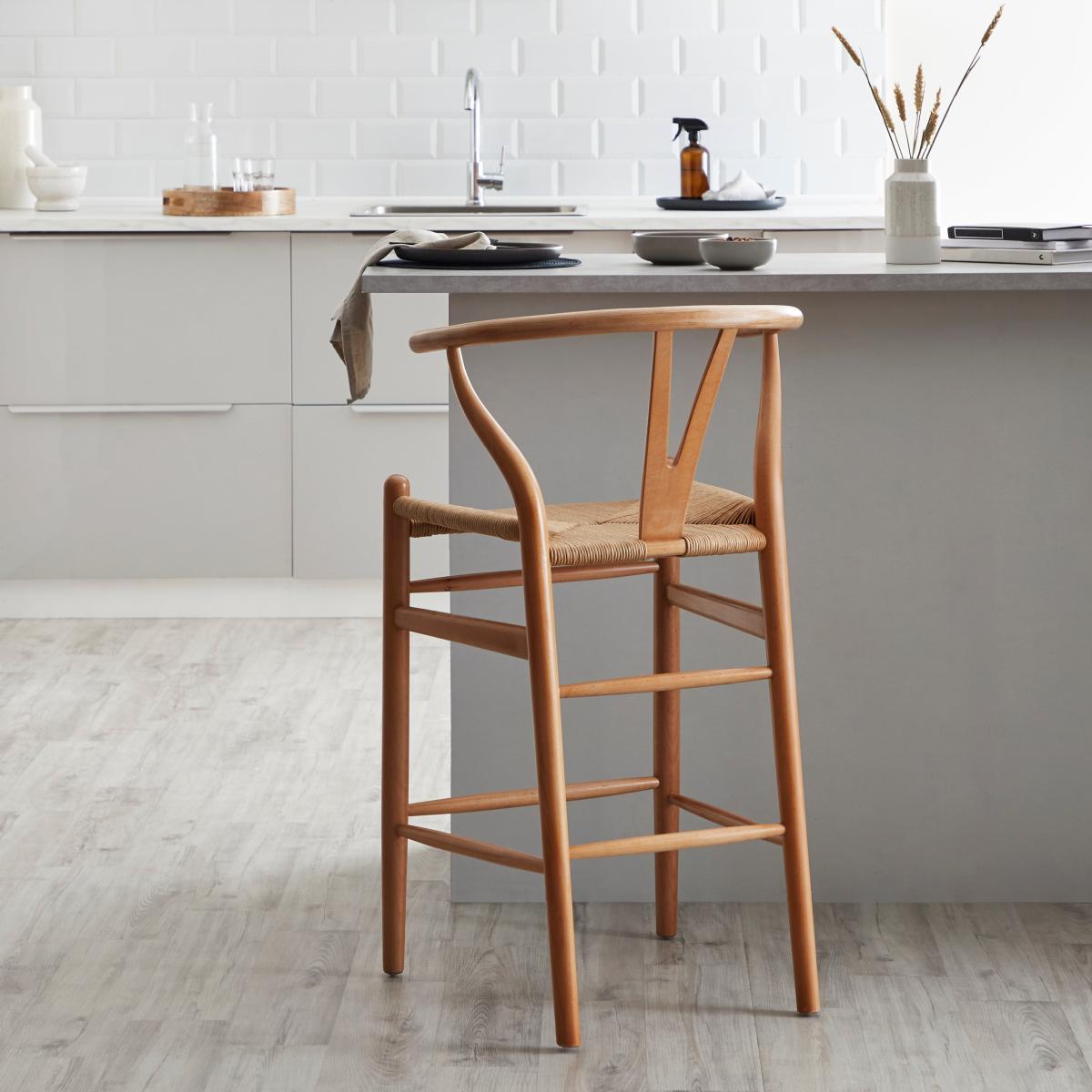 Indi Bar Table with 2 Lara Bar Stools Lara Natural – image 2