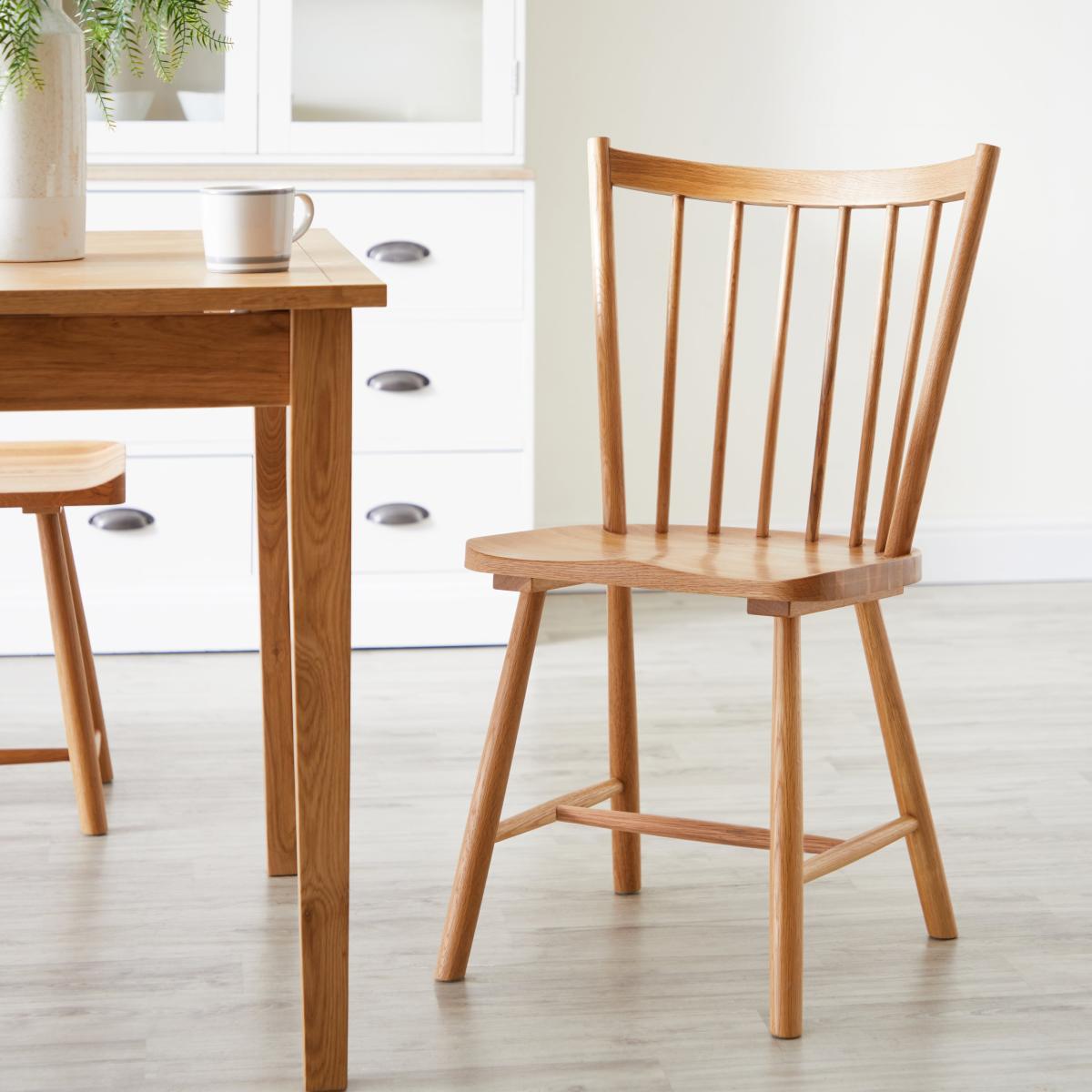 Clifford Extendable Dining Table with 4 Loxwood Chairs Loxwood Oak – image 4