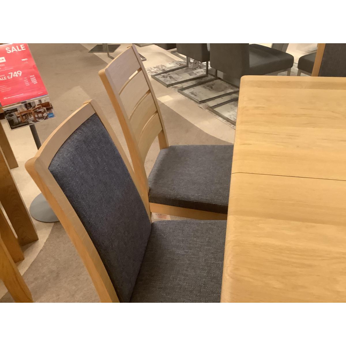 Ercol Romana Dining Table and 5 chairs – image 3