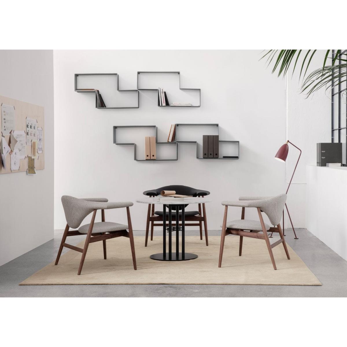 Gubi Masculo Dining Chair in Anet Black Leather and American Walnut – image 5