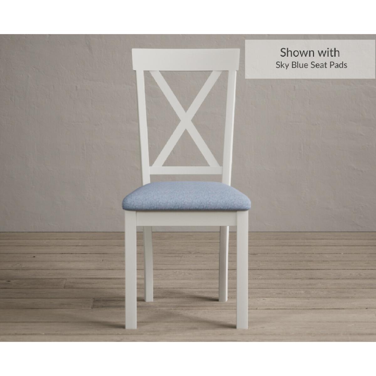 Hertford 120cm Oak and Signal White Painted Round Pedestal Table With 4 Oak Hertford Chairs – image 4