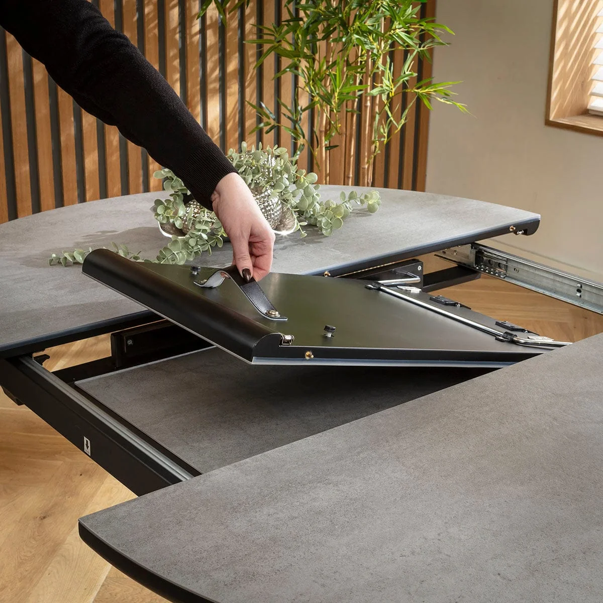 Contemporary Round Extendable Dining Table and Chairs 4 Seater Set Green & Grey Ceramic – image 8