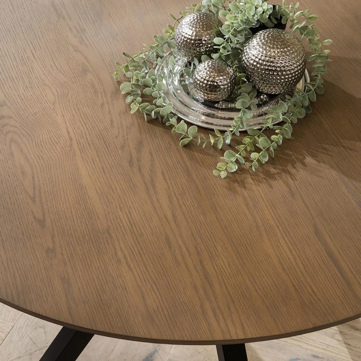 Contemporary Stained Round Solid Wooden Dining Set For 4 Red Velvet – image 4