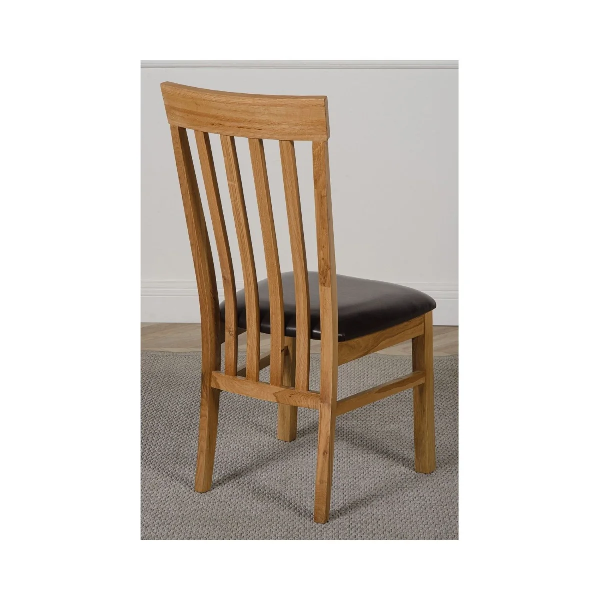 Oregon Round Oak Dining Table and 4 Harvard Chairs - Brown – image 5