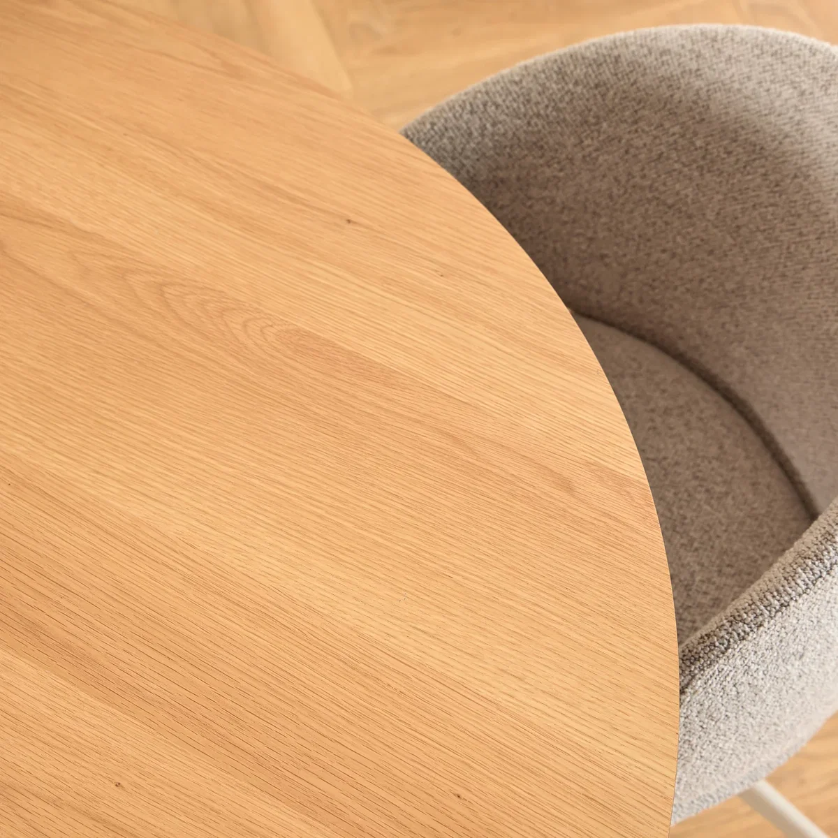 Soli Round Dining Table in Oak/Grey 120cm includes 4 Ella Swivel Beige Dining Chairs - White & Oak & Grey – image 5