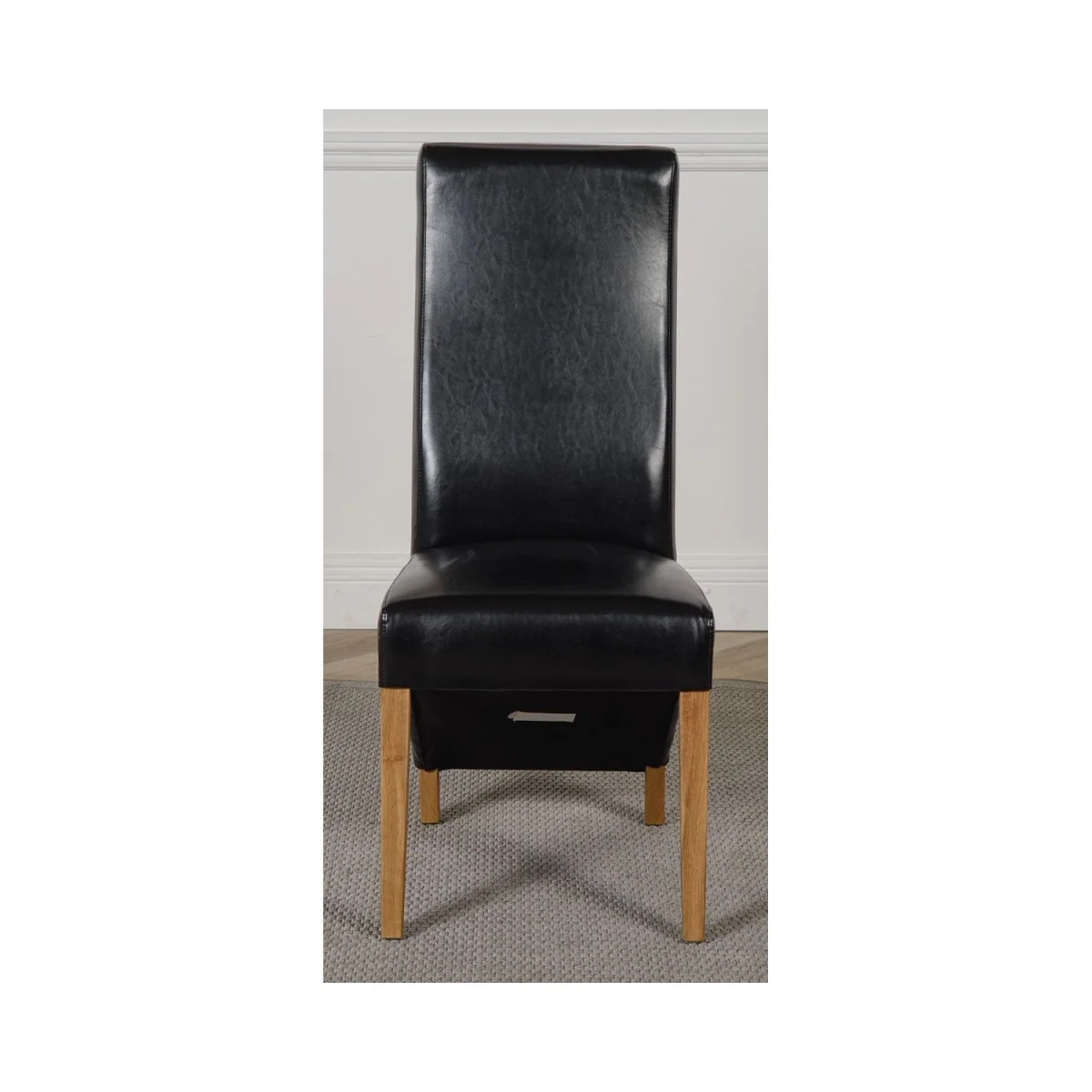 Hampton 120-160cm Oak Extending Dining Table and 4 Lola Leather Chairs - Black – image 28