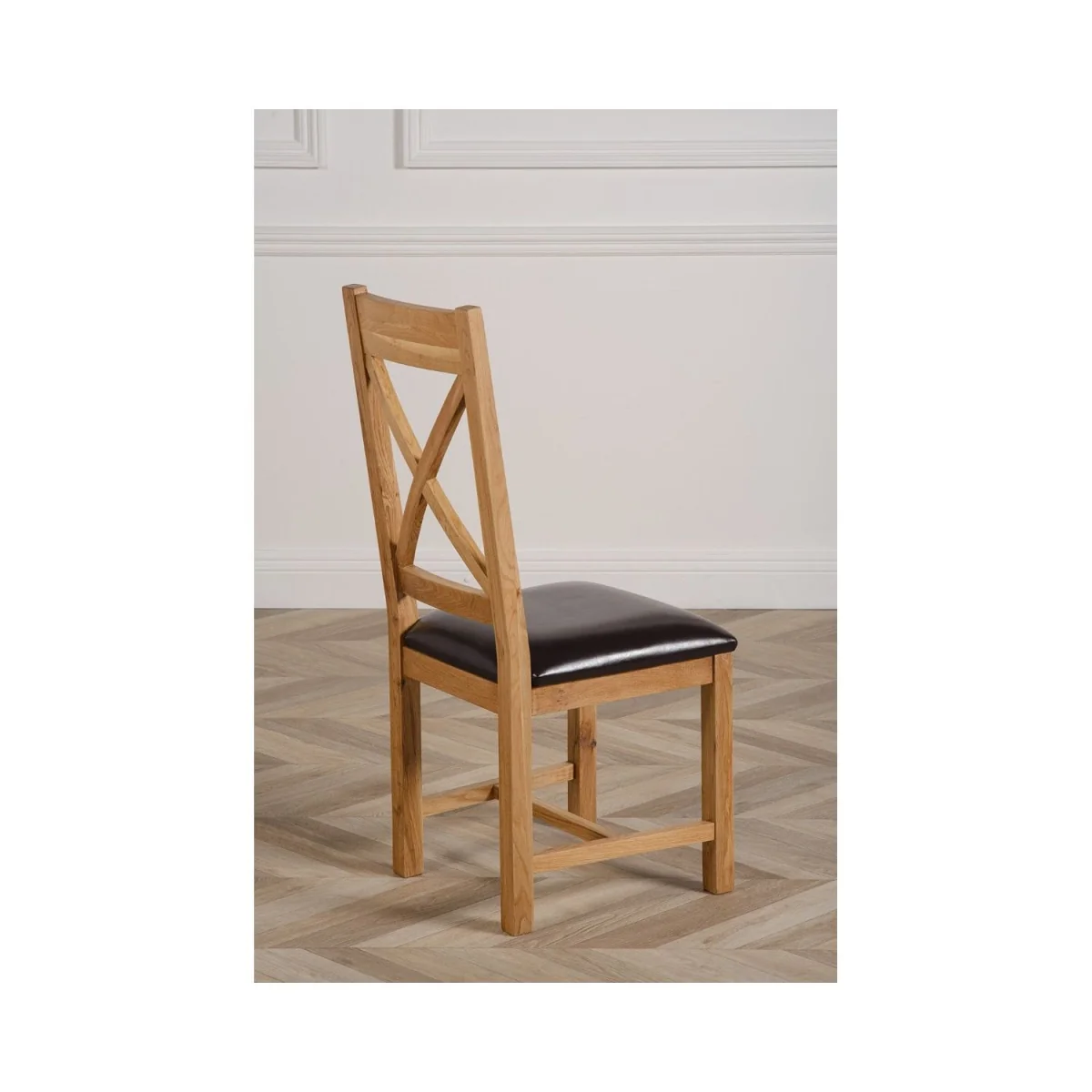 Richmond 90-150cm Oak Extending Dining Table and 4 Berkeley Leather Chairs - Brown – image 14