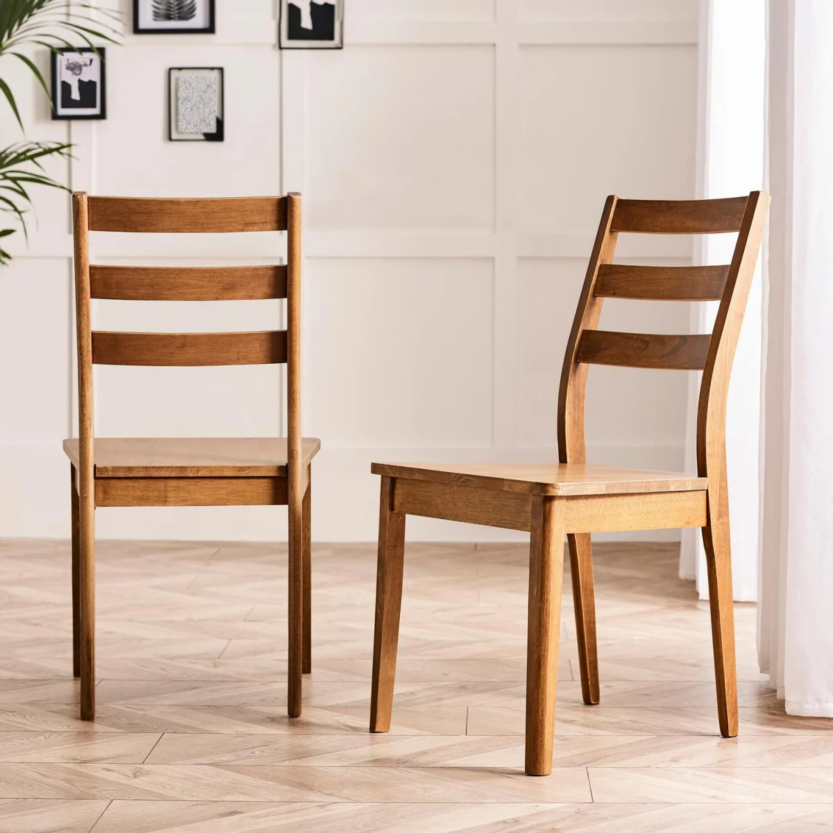 Lynton Walnut Effect Round Wood Dining Table 4 Lynton Chairs - Walnut – image 3