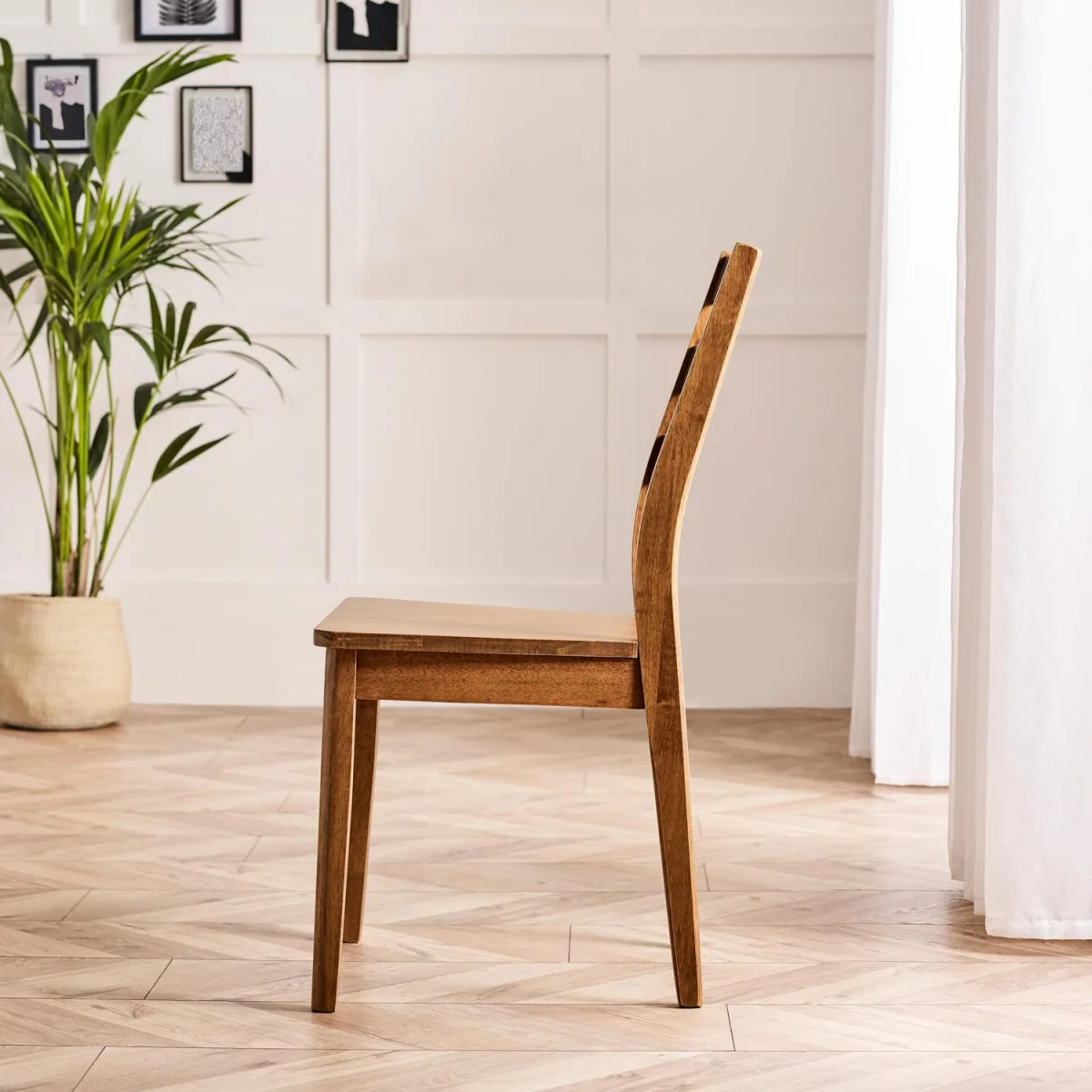 Lynton Walnut Effect Round Wood Dining Table 4 Lynton Chairs - Walnut – image 6