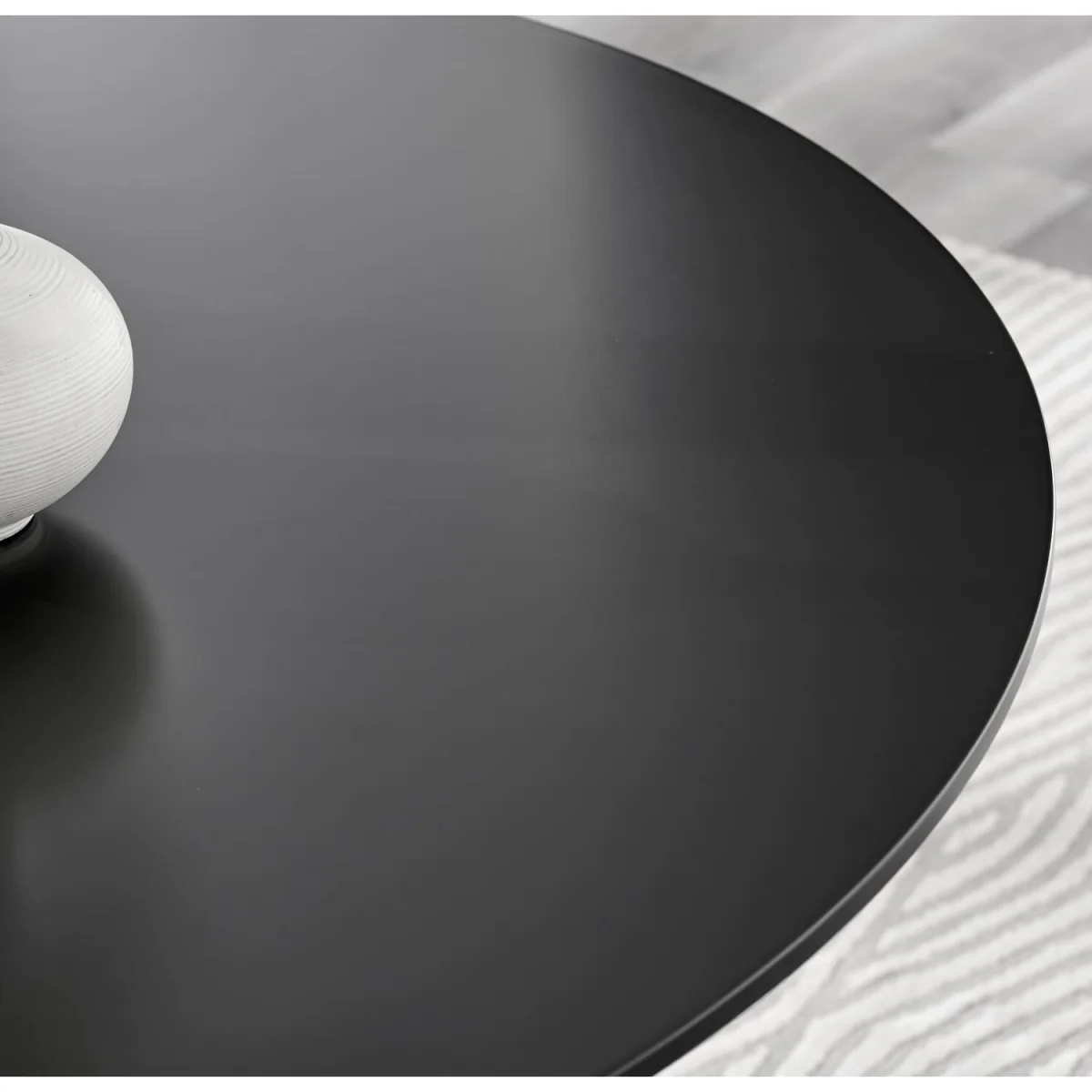 Palma Round Black Semi Gloss Dining Table 4 Isola Chairs - Terracotta – image 5