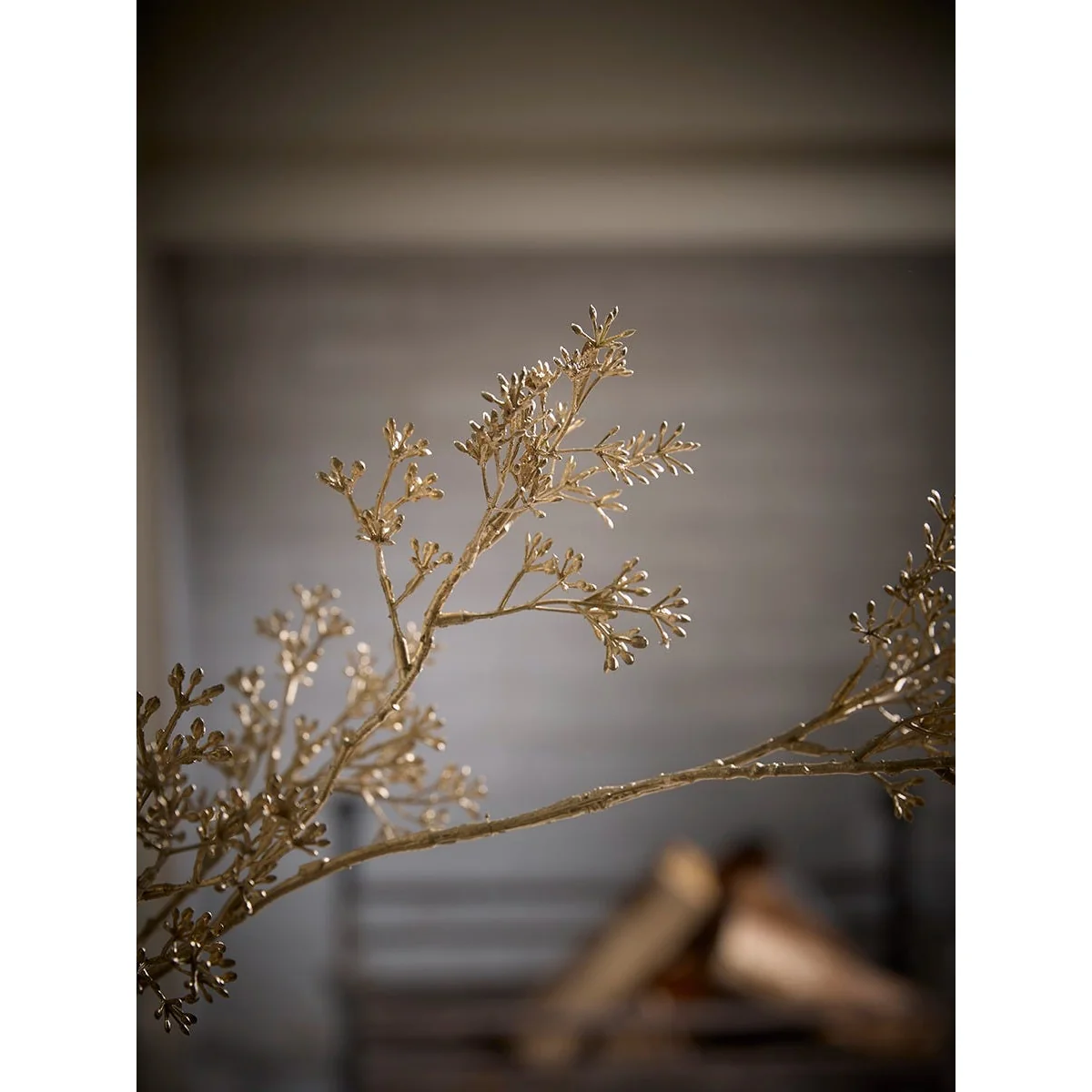 Winter Gold Eucalyptus Spray – image 2