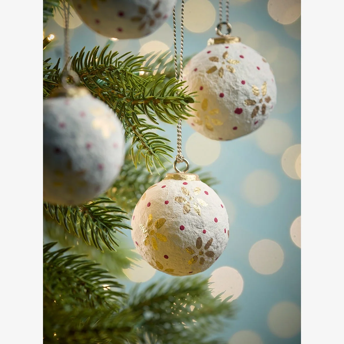 Four Handpainted Flower Paper Mache Baubles - White – image 1