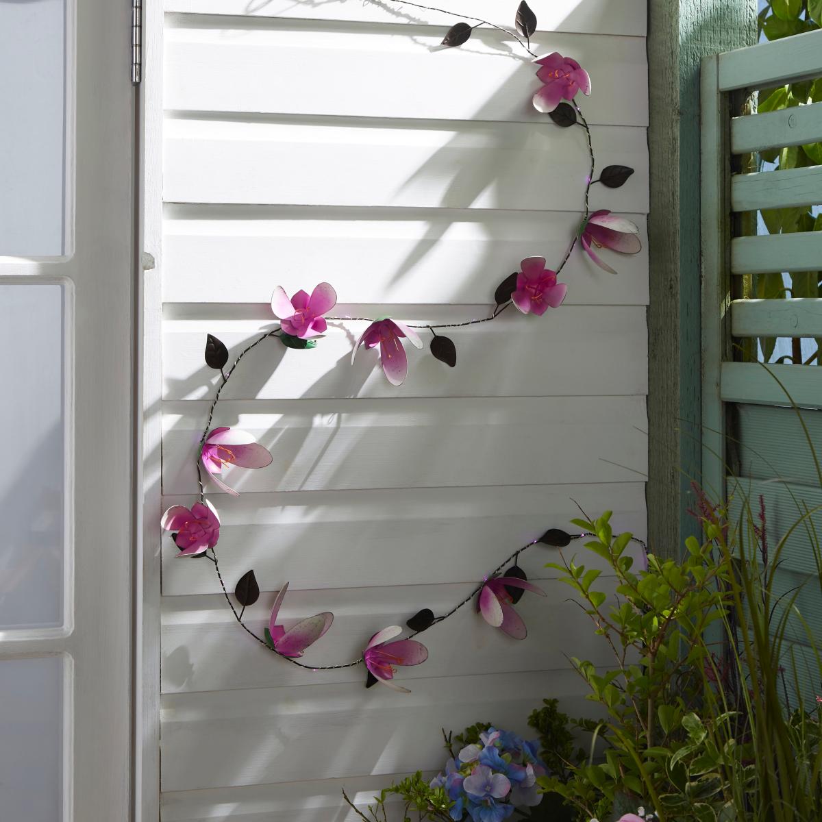 Mini Metal Flowers 25 LED Indoor Outdoor Solar String Lights – image 1