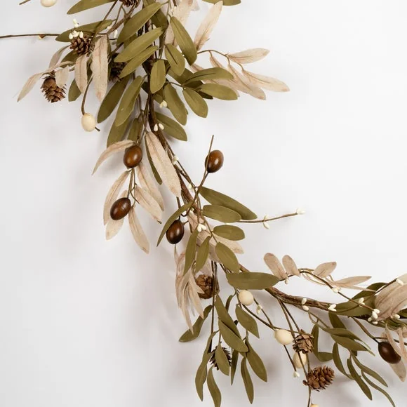 Artificial Olive and Cone Garland – image 3