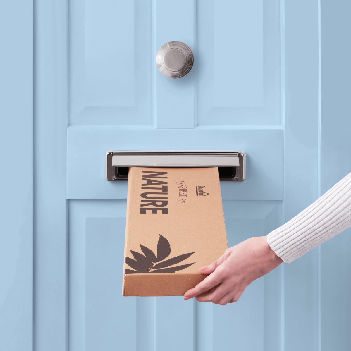 Lagarus Rice and Leaf Letterbox Bouquet Pink – image 5