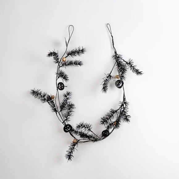Set of 2 150cm Black and Gold Halloween Garlands – image 4