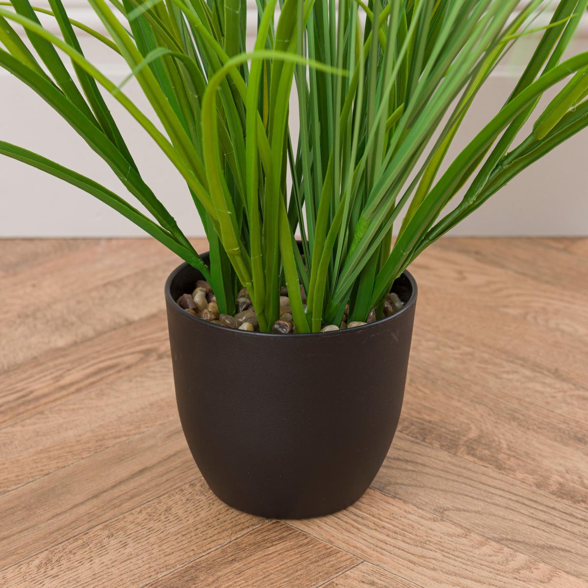 Artificial Grass in Black Plastic Plant Pot Green – image 2