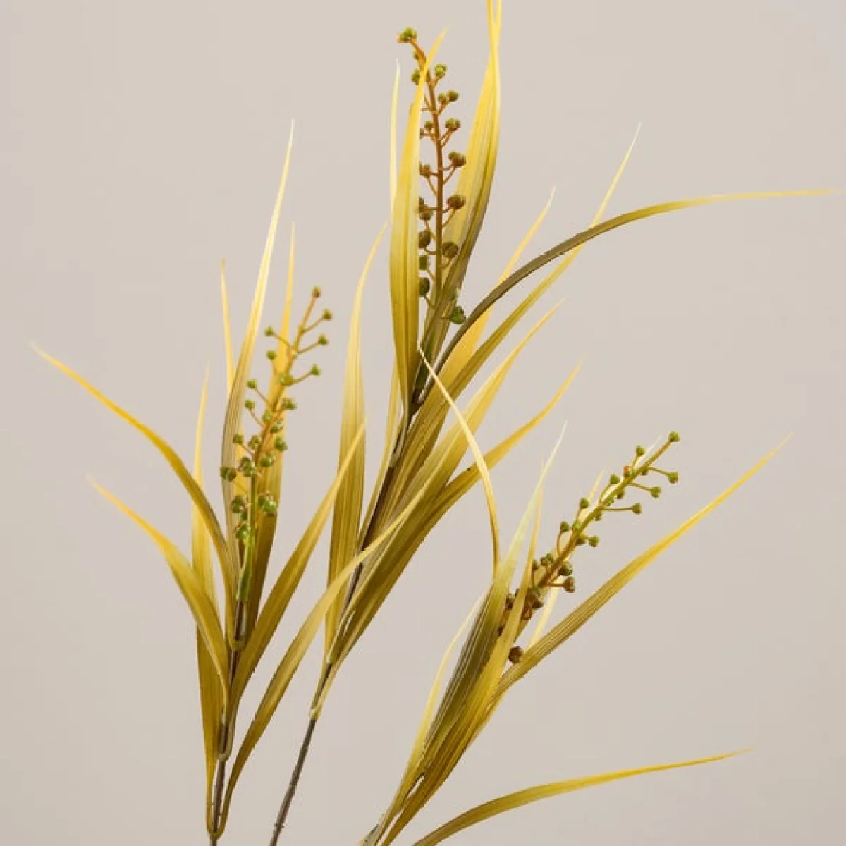 Artificial Seeded Vanilla Grass Spray – image 2
