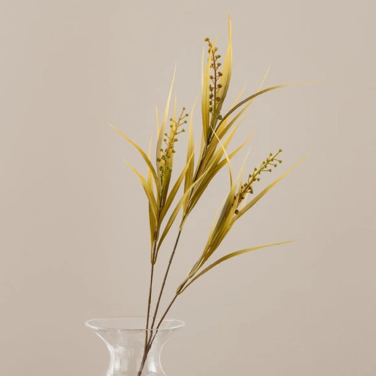 Artificial Seeded Vanilla Grass Spray – image 3