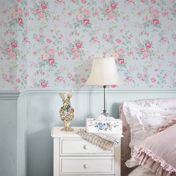 Shabby Chic by Rachel Ashwell® Wild Flower Wallpaper – image 1