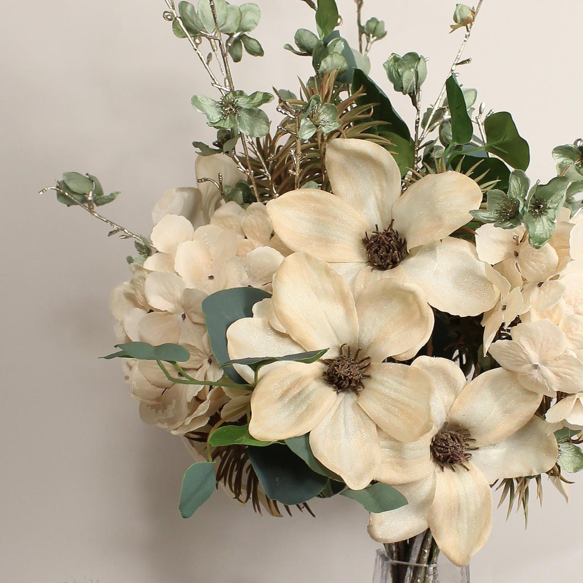 Green and Cream Frosted Bouquet Green – image 2