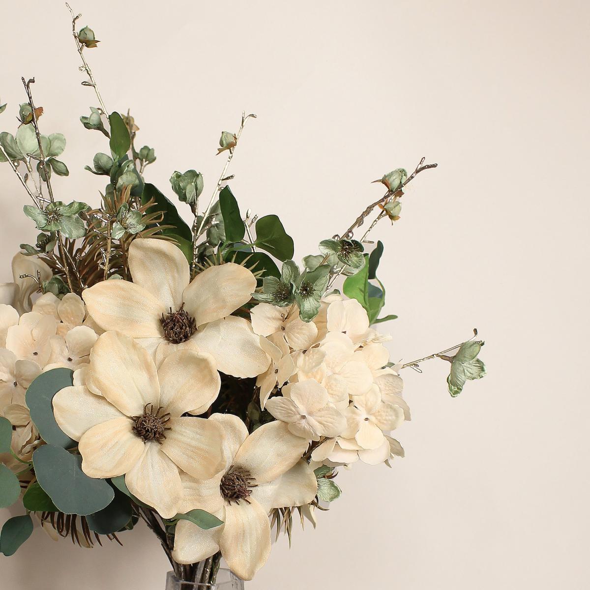 Green and Cream Frosted Bouquet Green – image 3