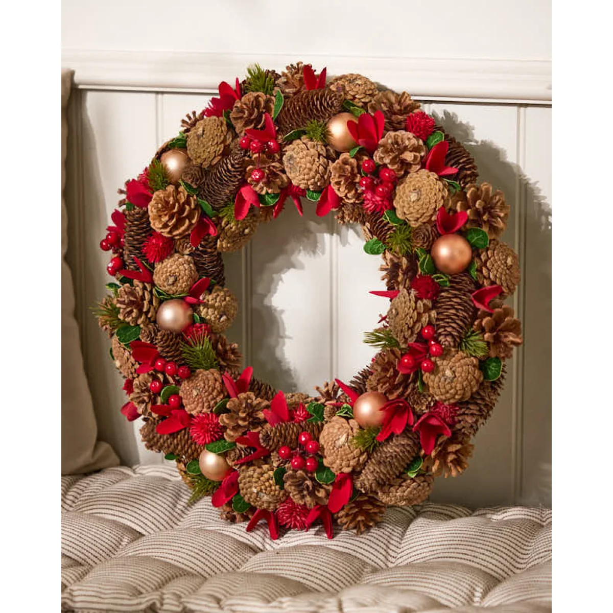 Indoor Canterbury Giant Wreath – image 2
