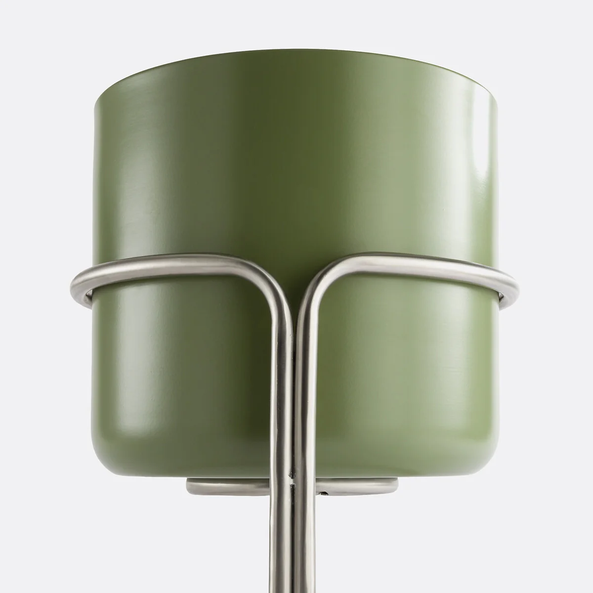 Giorgio 37.5cm Diameter Metal Raised Flower Pot – image 6
