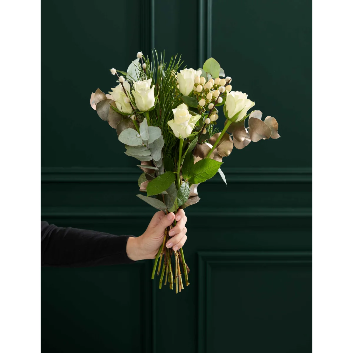 M&S Flower Market Festive Natural Floral Tablescape – image 5