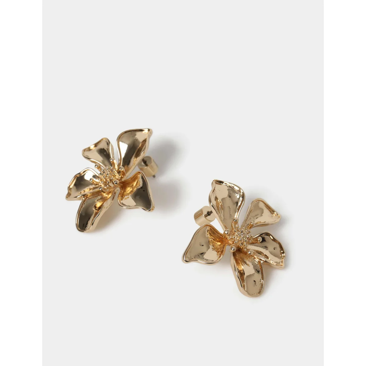 M&S Metal Flower Stud Earrings Gold – image 2