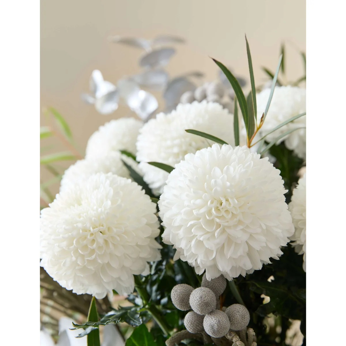 M&S X Kelly Hoppen Festive Chrysanthemum Bouquet – image 3
