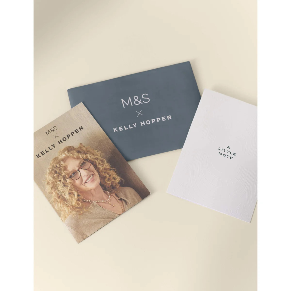 M&S X Kelly Hoppen Festive Chrysanthemum Bouquet – image 6