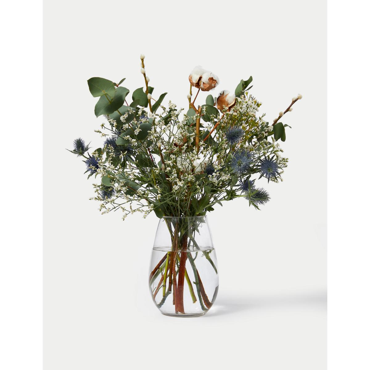 M&S Dry Your Own Winter Bouquet (Delivery from 29th November 2023) – image 3