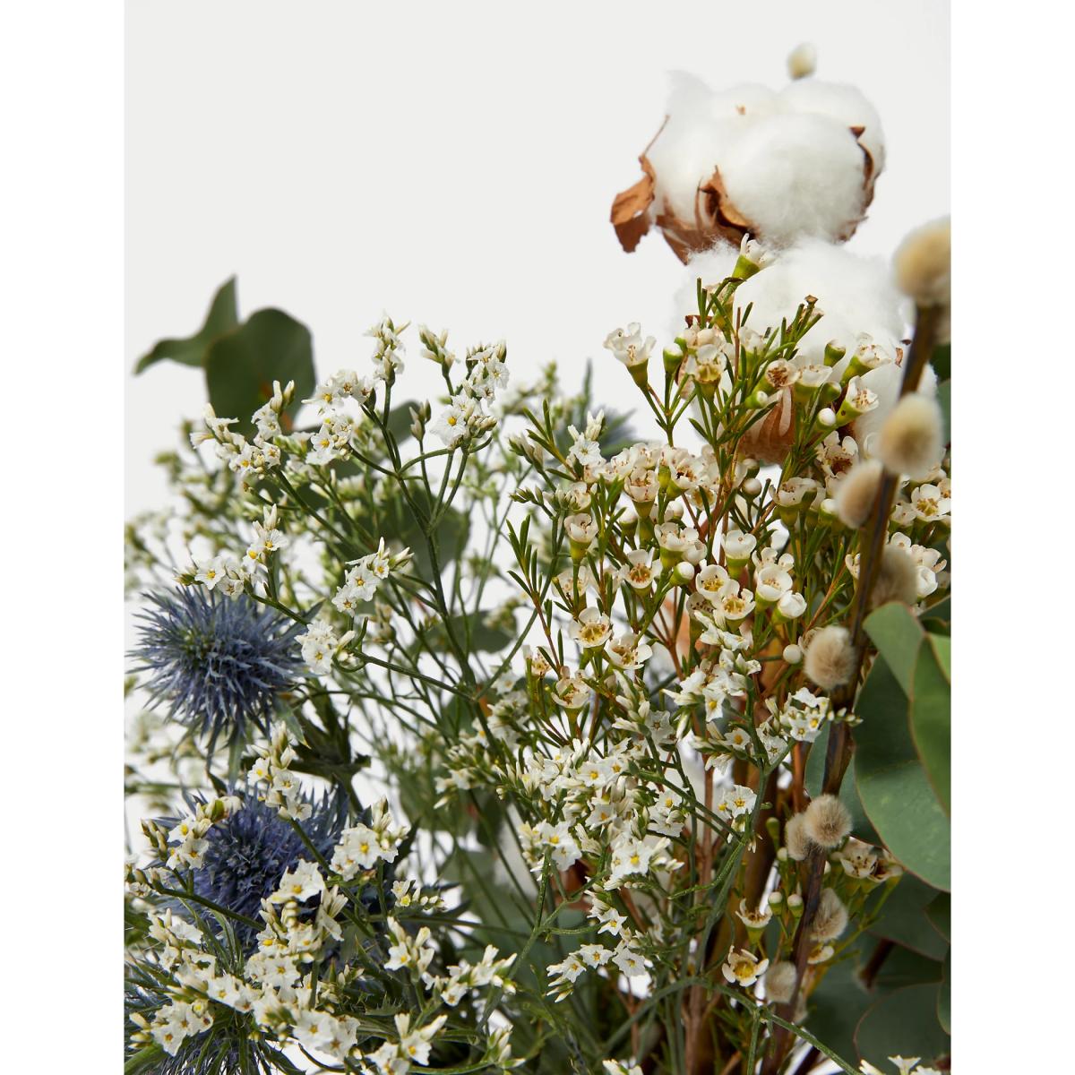 M&S Dry Your Own Winter Bouquet (Delivery from 29th November 2023) – image 4