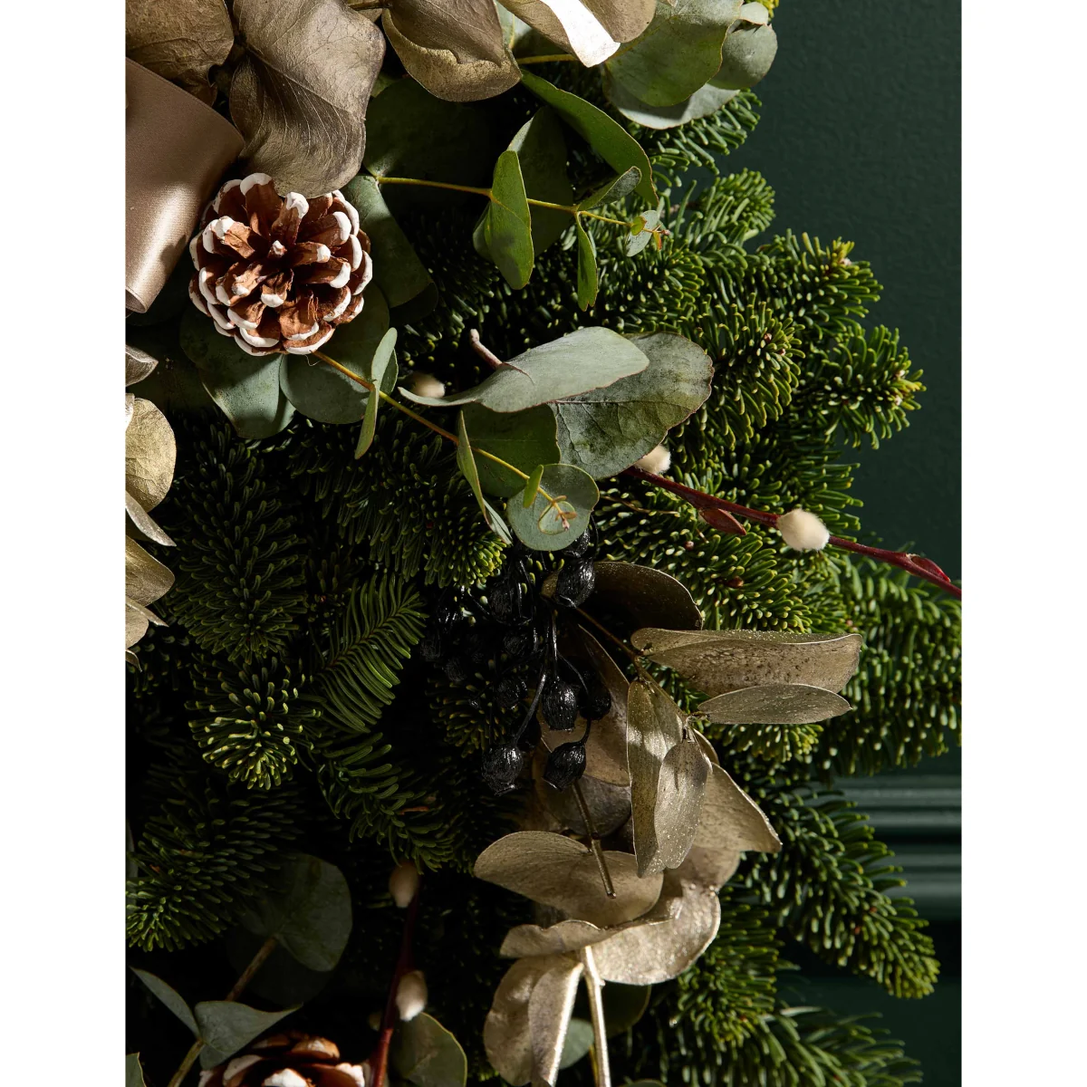 M&S Flower Market Real Festive Natural Wreath – image 5