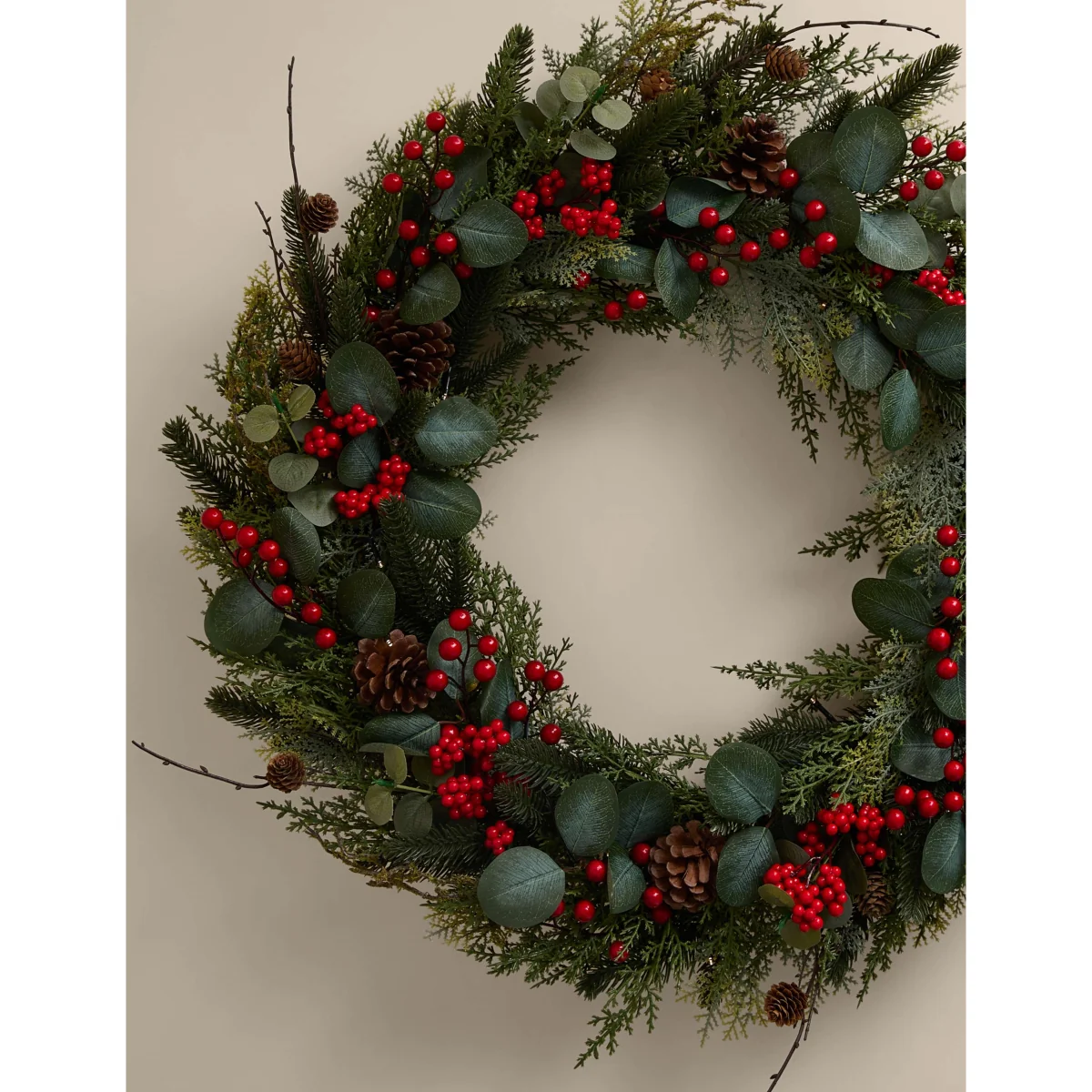M&S Pre-Lit Red Berry Wreath Red Mix – image 3