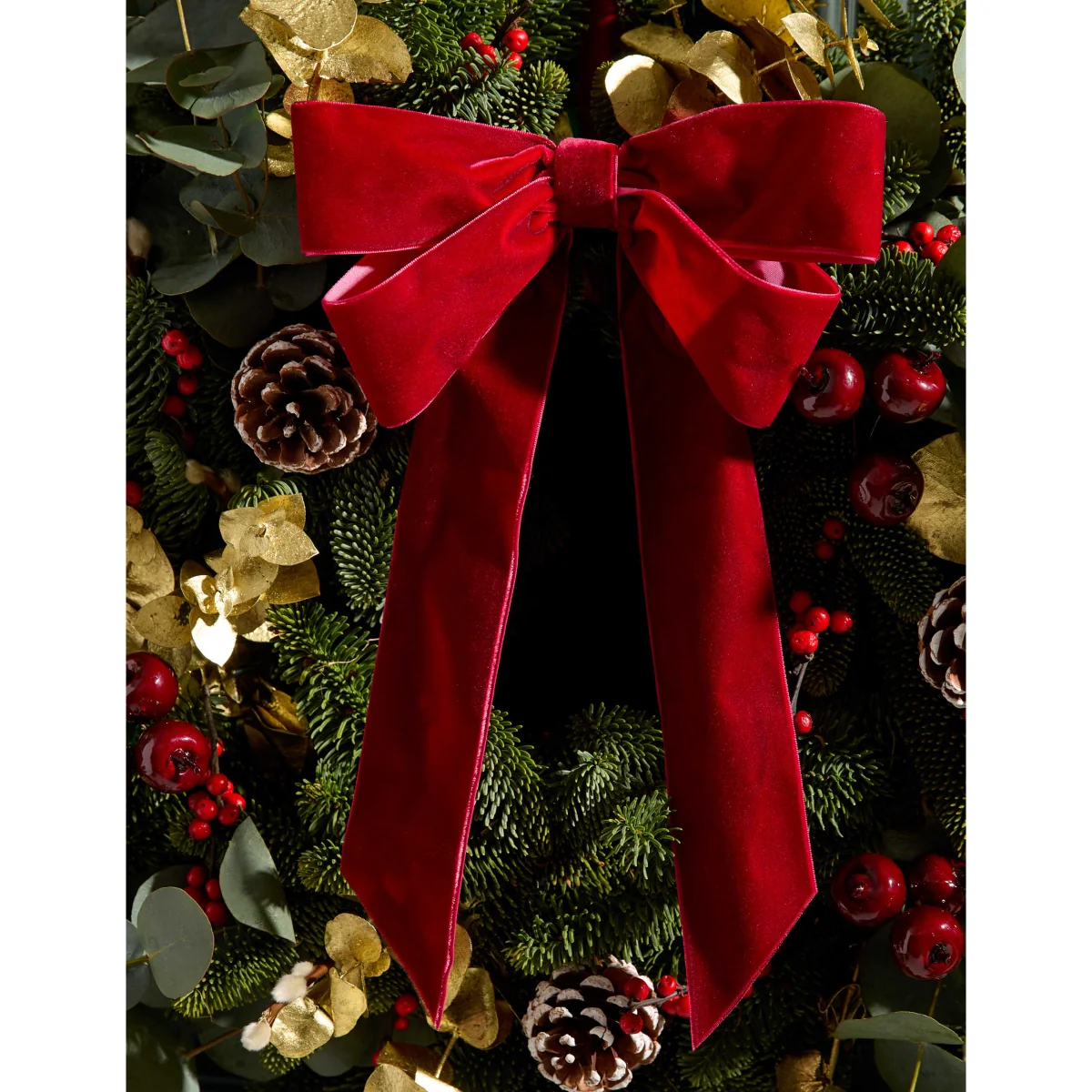 M&S Flower Market Festive Red Wreath – image 2