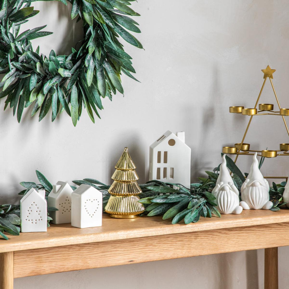Gallery Interiors Eucalyptus Wreath Dusky Green – image 2