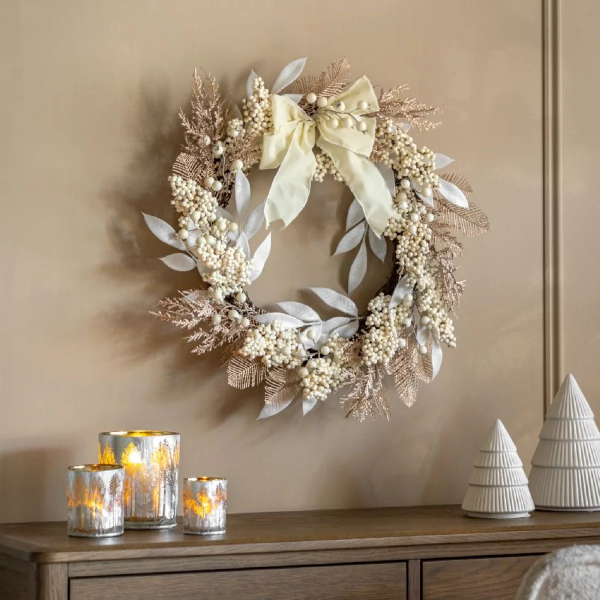 Winter Frost Cream Berry Wreath – image 2