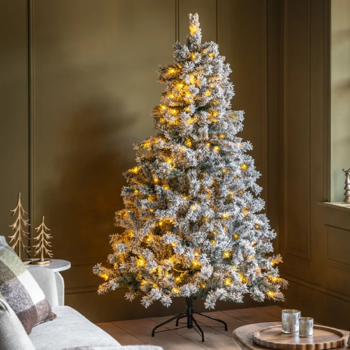 Nordic Woodland Pine Christmas Tree, 6 Foot – image 2
