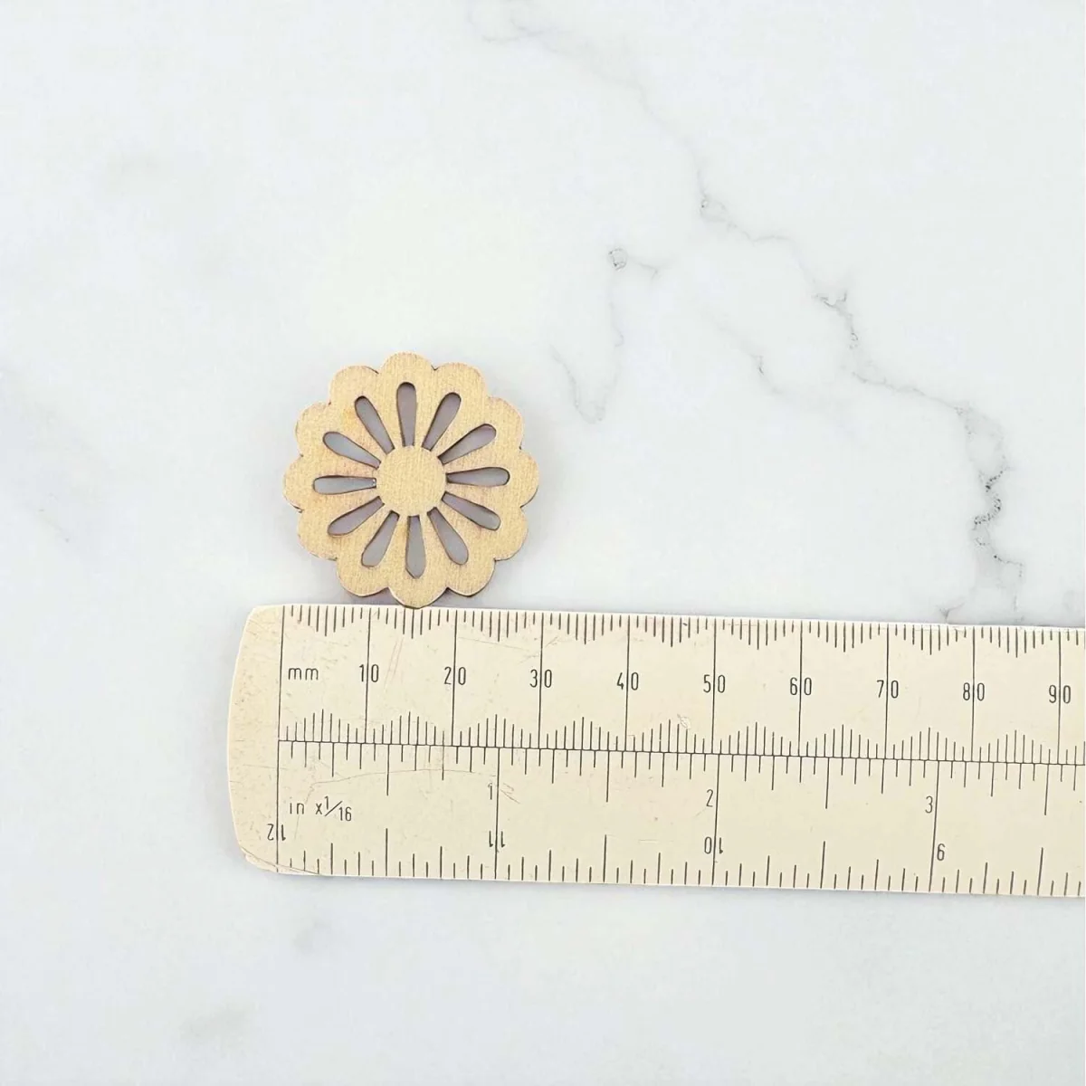 Pack of 50 Decorative Rustic Wooden Daisy Flower Embellishments - Wood Brown – image 6