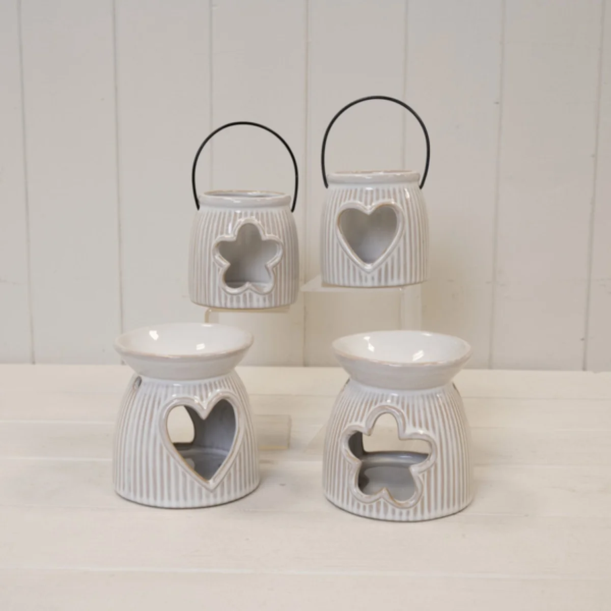 White Natural Ceramic Oil Burner With Cut Out Flower Detail - Natural – image 2