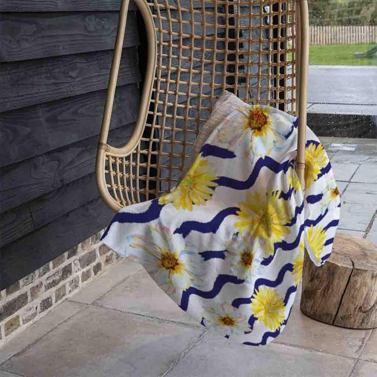 Bright Yellow Flowers Zig Zags Blanket - Yellow – image 1
