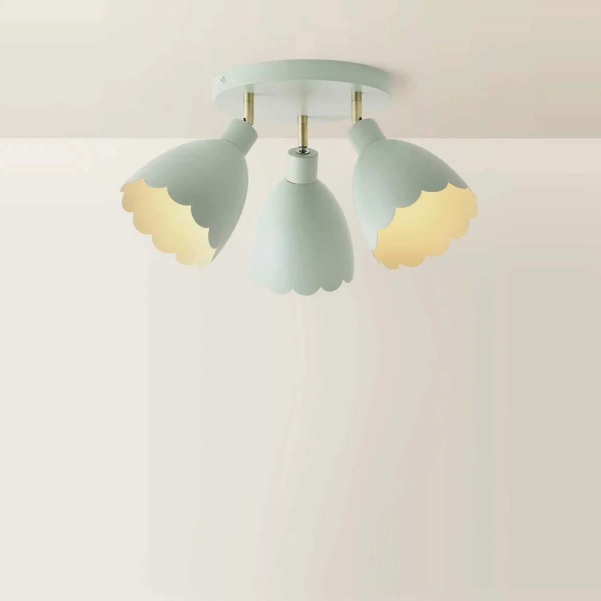 Millie Flower Scallop 3 Way Round Spotlight - Sage Green / 3 – image 5