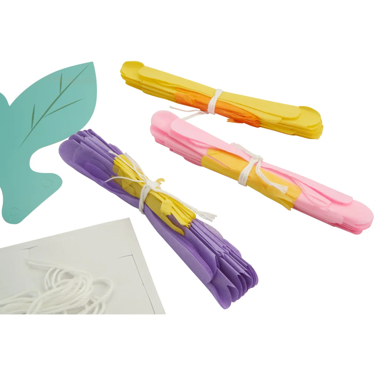 Make Your Own Easter Flower Garland – image 3