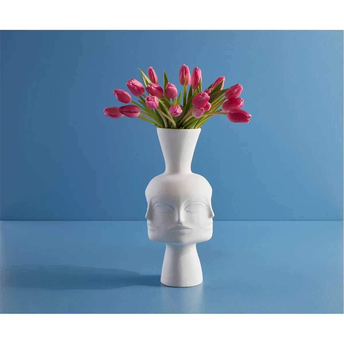 Dora Maar Bowtie Vase – image 2