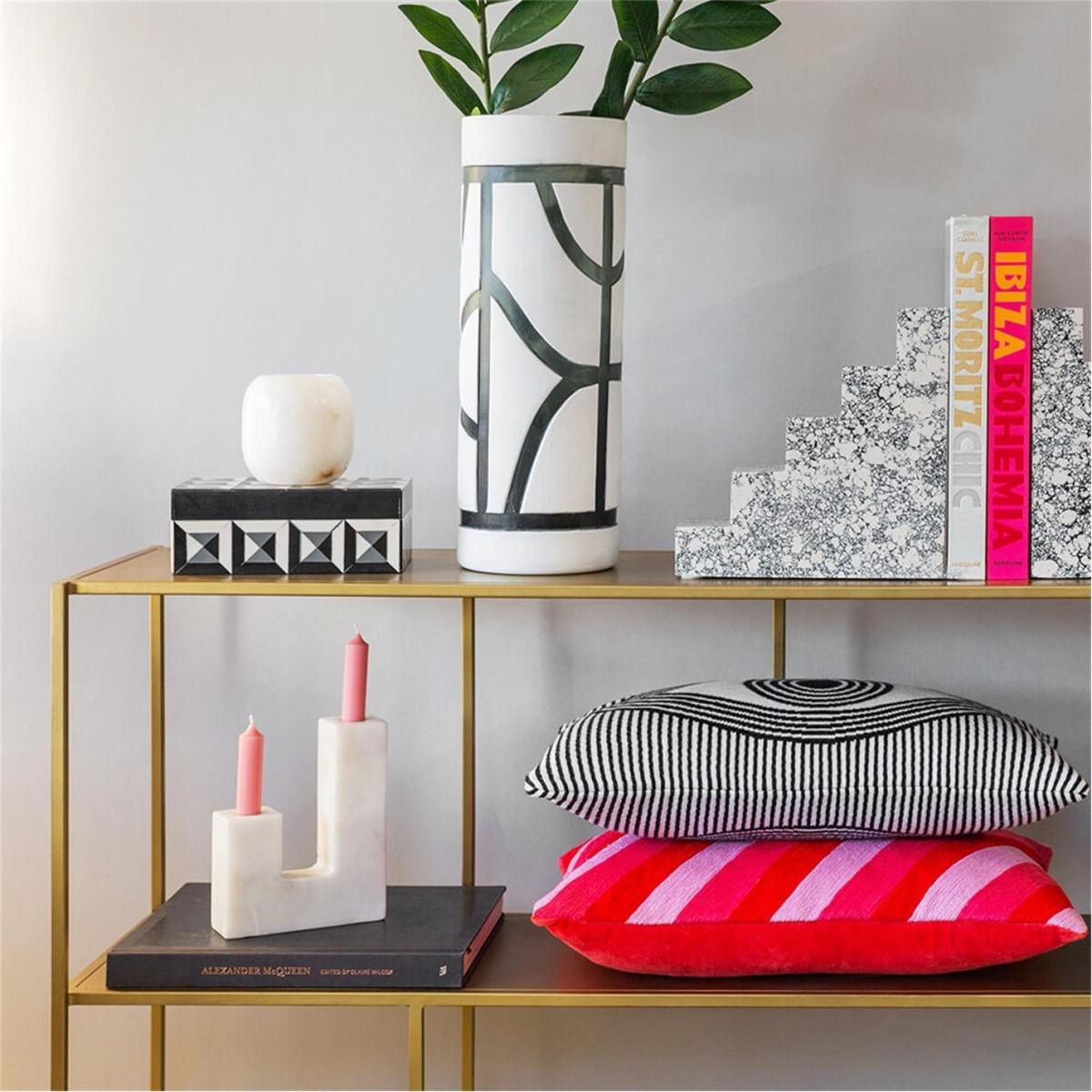 Textured Matt Glass Vase – image 9